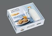 Tendre brunch & matins gourmands - Coffret : une livre et une bouteille en porcelaine blanche