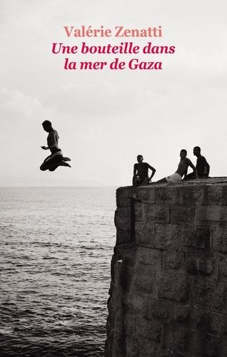 Une bouteille dans la mer de Gaza Une bouteille dans la mer de Gaza