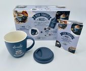 Coffret Mon travel mug bleu - Le livre de 20 recettes de boissons du monde gourmandes avec 1 mug transportable avec maintien au chaud
